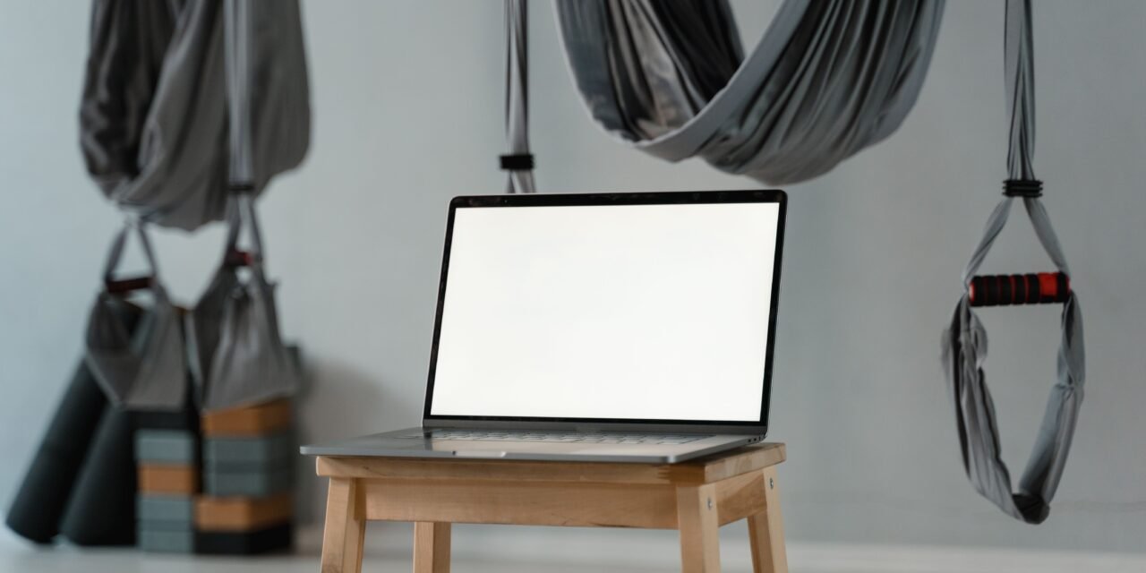 SG: FREE DIGITAL SKILLS TRAINING– AND LAPTOP, TOO